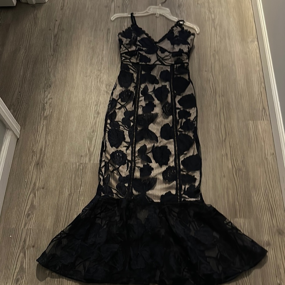 Beautiful Midi Trunpet Dress